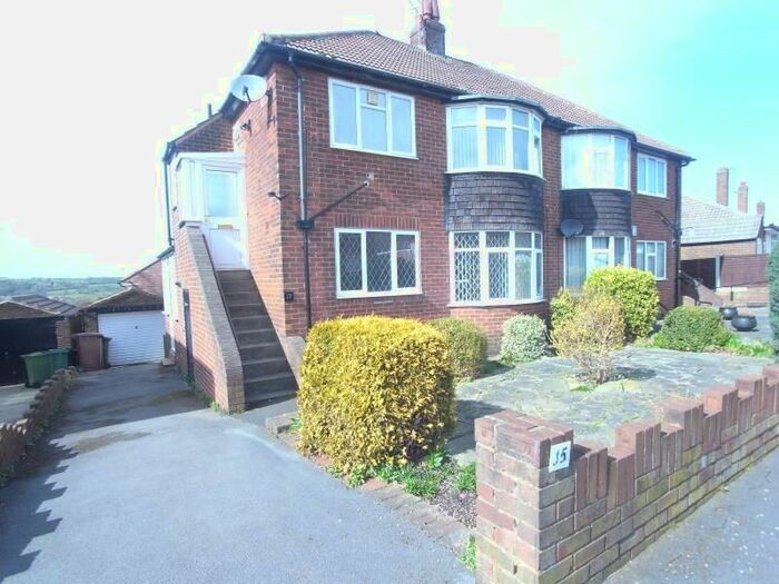 2 Bedroom Flat To Rent In Kirkwood Avenue, Leeds, West Yorkshire, LS16
