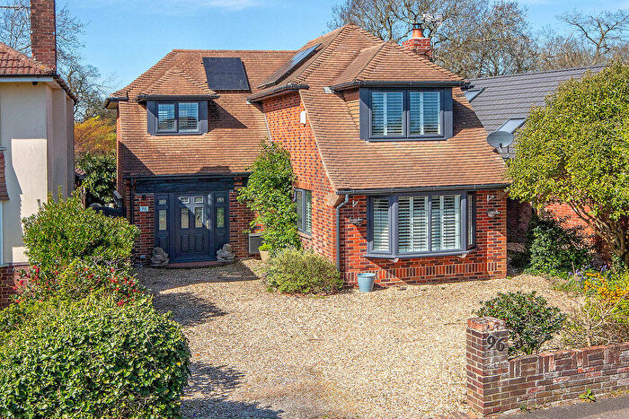 3 Bedroom Detached House For Sale In Lackford Avenue, Rushington, SO40