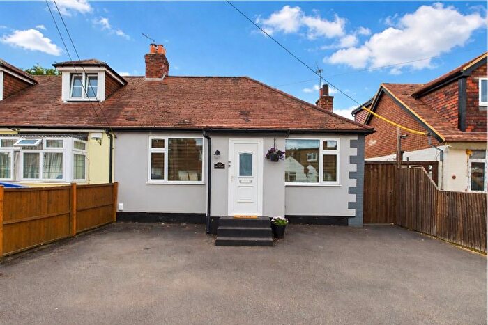 2 Bedroom Bungalow For Sale In Smithfield Road, Maidenhead, Berkshire, SL6