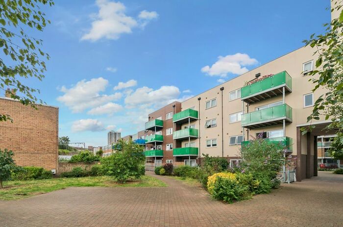 1 Bedroom Flat To Rent In Cowden House, William Whiffin Square, London, E3