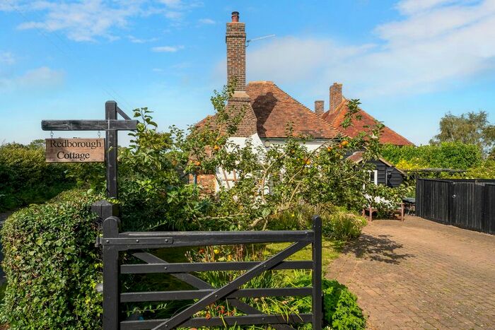 2 Bedroom Cottage For Sale In Stalisfield Green, Stalisfield, ME13