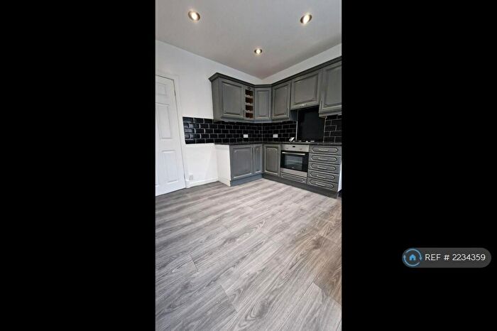 2 Bedroom Terraced House To Rent In Alexandra Road, Ashton-Under-Lyne, OL6