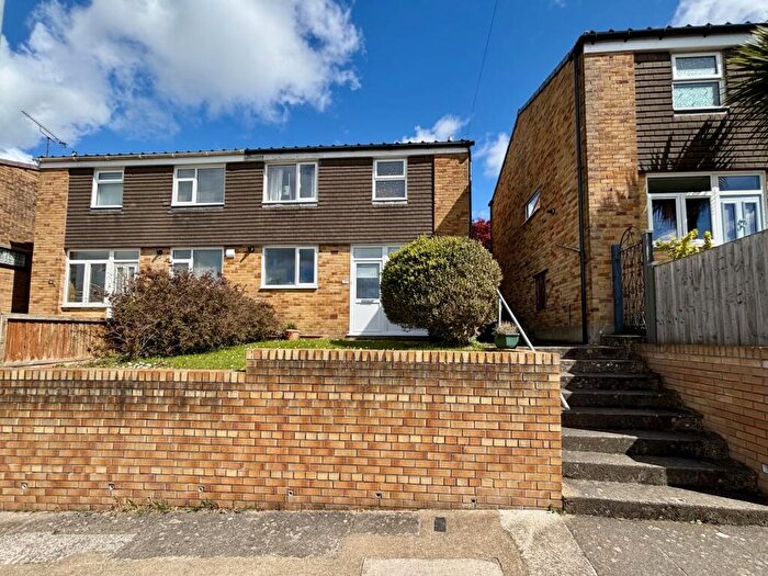 3 Bedroom Semi Detached House For Sale In Monks Dale, Yeovil, BA21