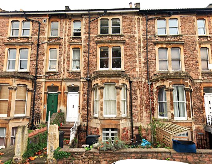 3 Bedroom Maisonette To Rent In Alma Vale Road, Bristol, BS8