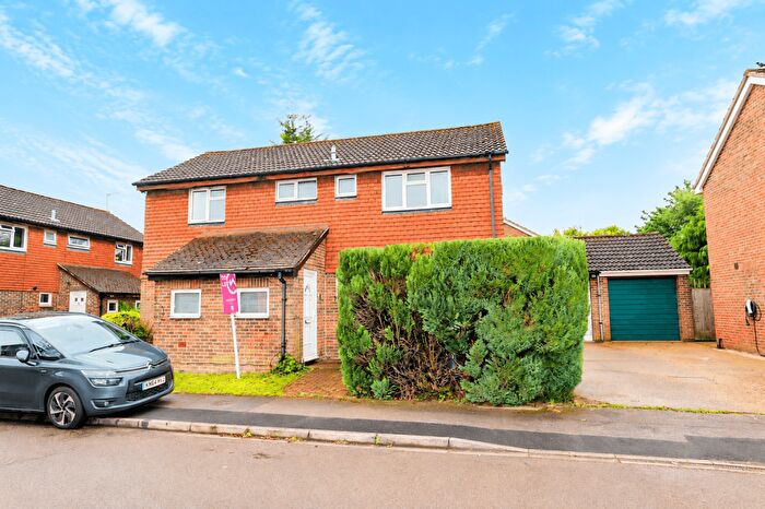 4 Bedroom Detached House To Rent In Easby Way, Lower Earley, Reading, Berkshire, RG6