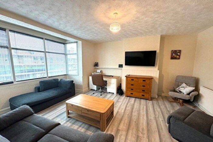 3 Bedroom Maisonette To Rent In Caunce Street, Blackpool, FY1