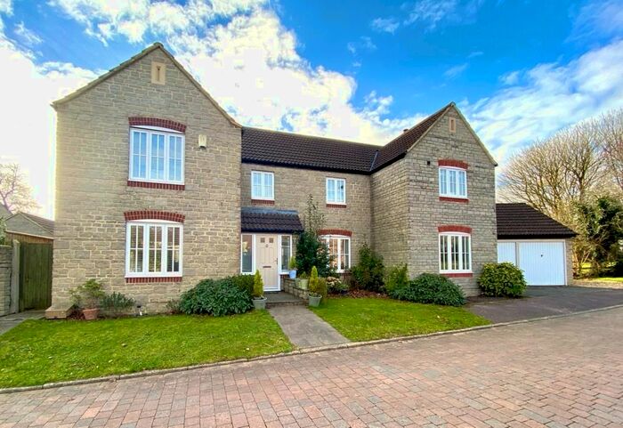 4 Bedroom Detached House For Sale In Moorlay Crescent, Winford, Bristol, BS40