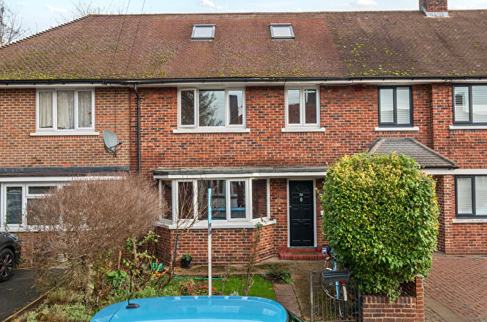 4 Bedroom Terraced House For Sale In Maple Close, Mitcham, CR4