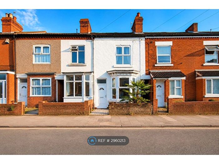 3 Bedroom Terraced House To Rent In Abbey St, Rugby, CV21