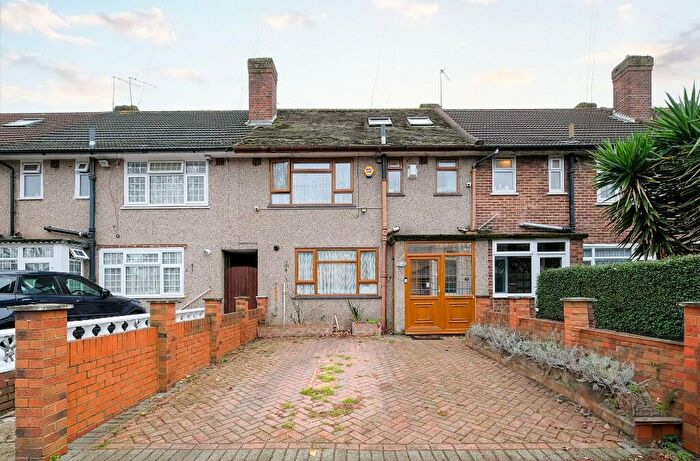 3 Bedroom Terraced House For Sale In Appleby Road, London, E16
