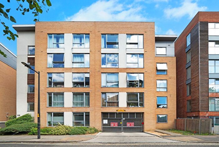 1 Bedroom Flat To Rent In Grove Court, Peckham Grove, SE15