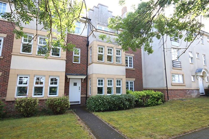 2 Bedroom Flat To Rent In The Hawthorns, Flitwick, MK45