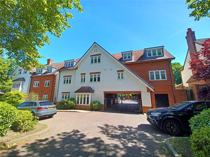 2 Bedroom Flat To Rent In Goldieslie Road, Sutton Coldfield, West Midlands, B73