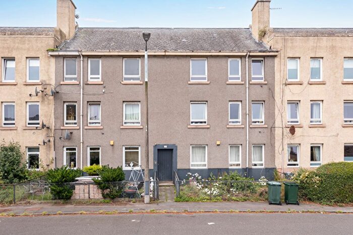 2 Bedroom Flat For Sale In / Pilton Drive North, Edinburgh, EH5