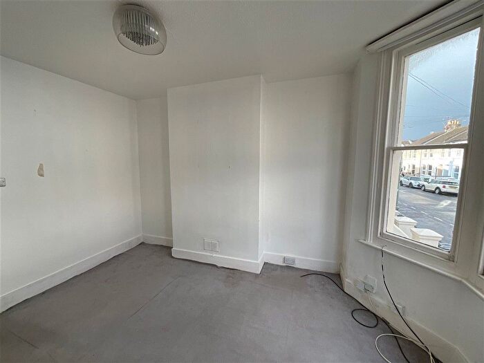 Studio For Sale In Montgomery Street, Hove, East Sussex, BN3