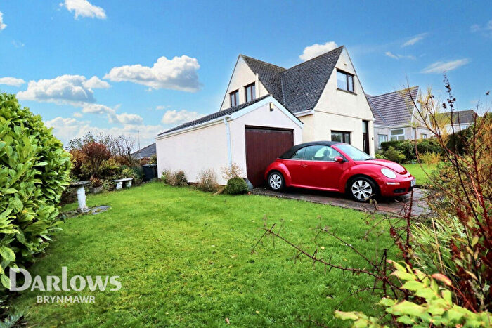 4 Bedroom Semi Detached House For Sale In Highlands Road, Ebbw Vale, NP23