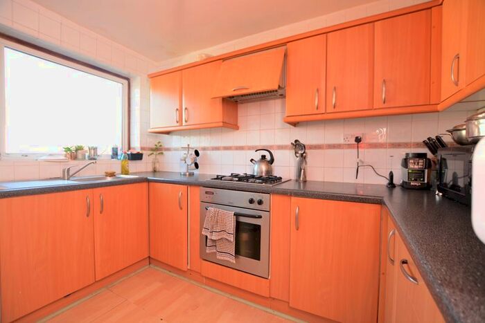 3 Bedroom Property To Rent In Haynes Close, Langley, Slough SL3