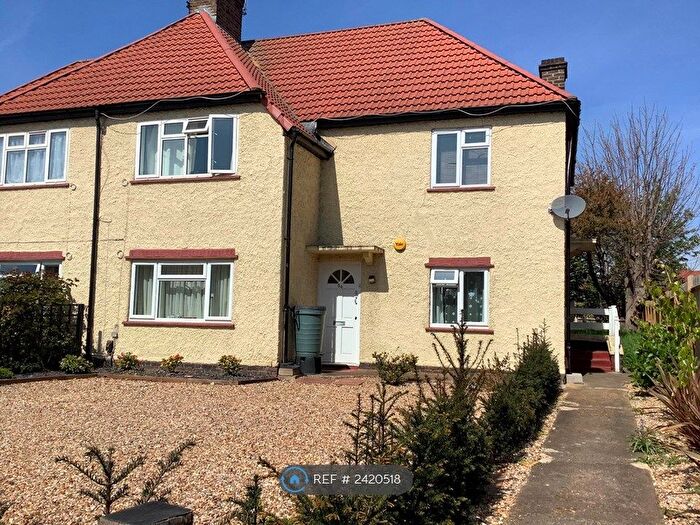 2 Bedroom Maisonette To Rent In Staines Road, Twickenham, TW2