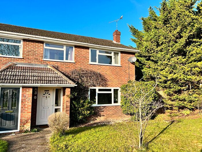 3 Bedroom End Of Terrace House To Rent In Beaulieu Gardens, Blackwater, Camberley, GU17