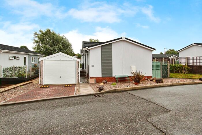 2 Bedroom Park Home For Sale In The Lanterns, Bedwell Park, Witchford, Ely, CB6