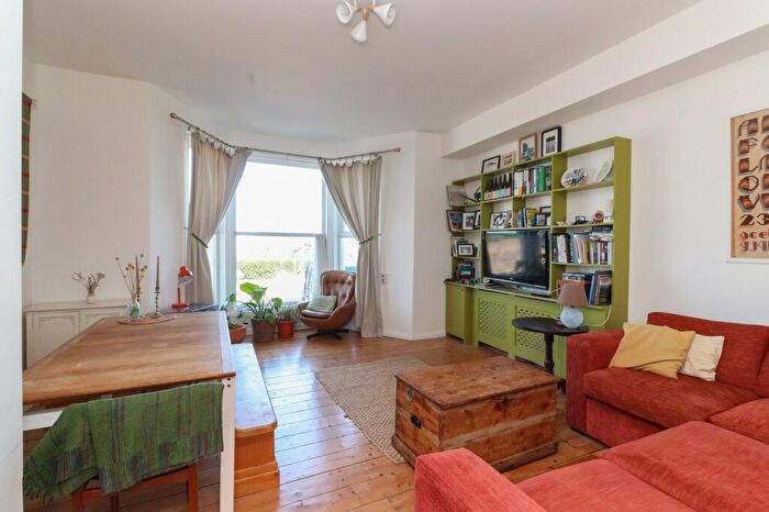 1 Bedroom Flat For Sale In Ethelbert Crescent, Cliftonville, Margate, Kent, CT9