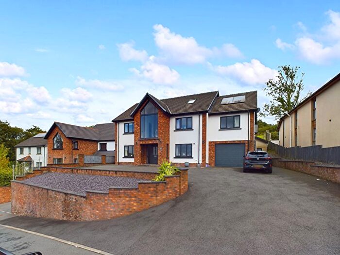 6 Bedroom Detached House For Sale In Pantglas, Croesyceiliog, Carmarthen, SA32