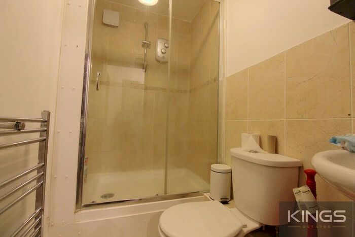 6 Bedroom Semi-Detached House To Rent In Mayfield Road, SO17