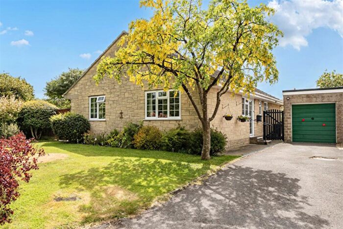3 Bedroom Bungalow For Sale In Axe Valley Close, Mosterton, Beaminster, DT8