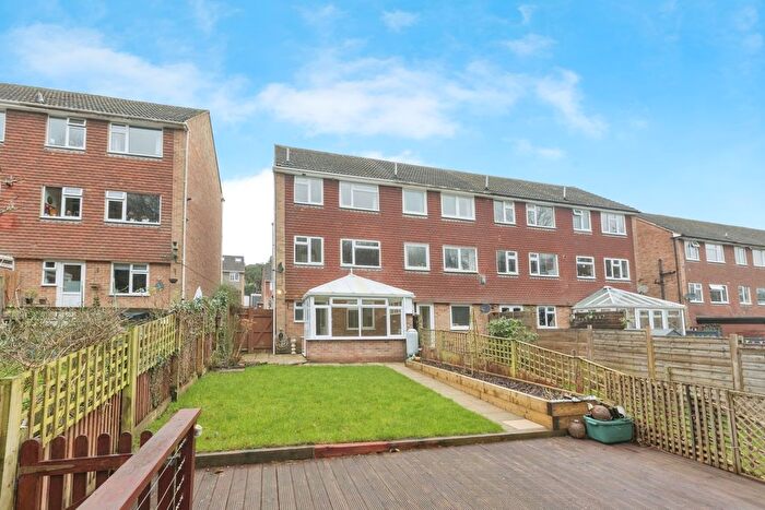 4 Bedroom Town House For Sale In Green Way, Tunbridge Wells, Kent, TN2