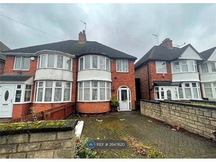 3 Bedroom Semi-detached House To Rent In Reynolds Road, Birmingham, B21