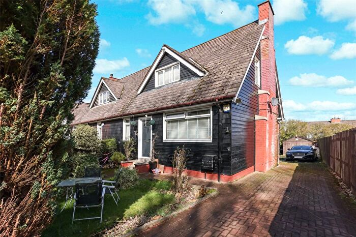 3 Bedroom Semi Detached House For Sale In Northbank Avenue, Cambuslang, Glasgow, South Lanarkshire, G72