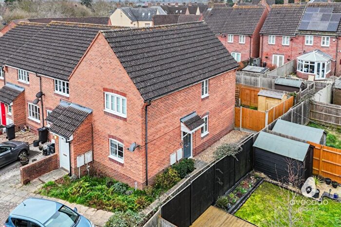 1 Bedroom Ground Maisonette For Sale In Gloucester Avenue, Shinfield, RG2