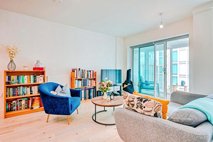 1 Bedroom Flat For Sale In Jupp Road West, London, E15