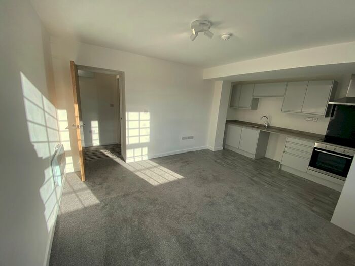1 Bedroom Flat To Rent In Peach Trees Apartments, Highlanders Hill, Mansfield, Nottingham, NG18