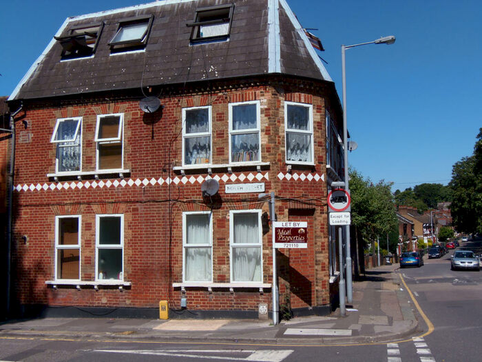 Flat To Rent In Havelock Road, Town Centre, Luton, LU2