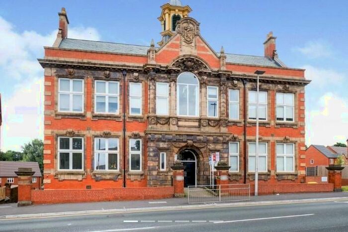 1 Bedroom Apartment To Rent In Crocketts Lane, Smethwick, B66