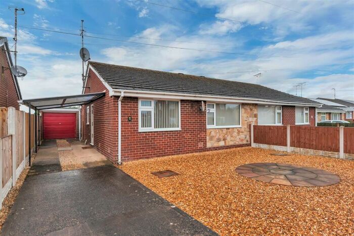 2 Bedroom Semi-Detached Bungalow For Sale In Offa, Chirk, Wrexham, LL14