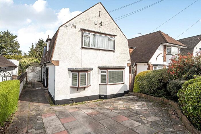4 Bedroom Detached House For Sale In Felstead Road, Orpington, BR6