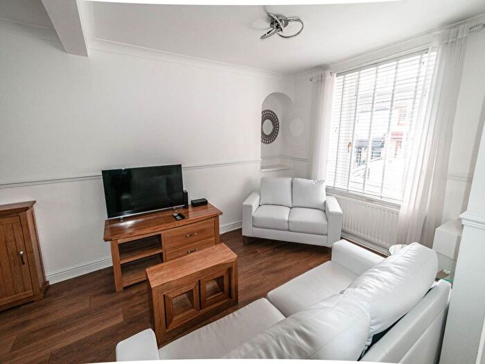 3 Bedroom Property To Rent In Balaclava Street, St Thomas, Swansea, SA1