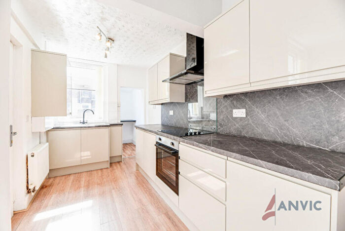 2 Bedroom Terraced House To Rent In Pitt Street, Stockport, SK3