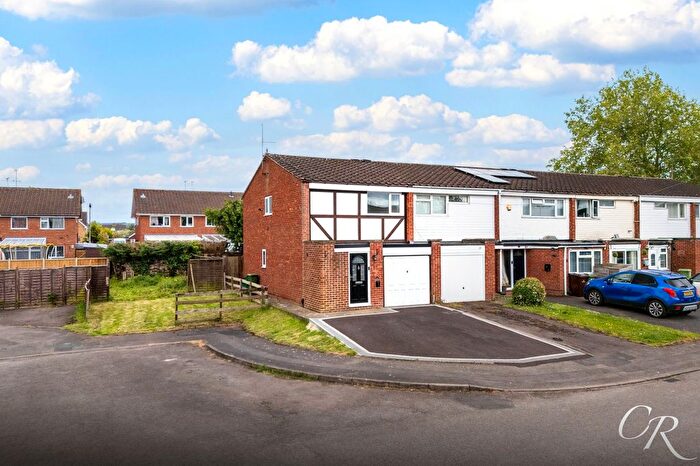 3 Bedroom End Of Terrace House For Sale In Atherstone Close, Springbank, GL51