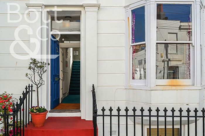 2 Bedroom Maisonette For Sale In Great College Street, Brighton, BN2