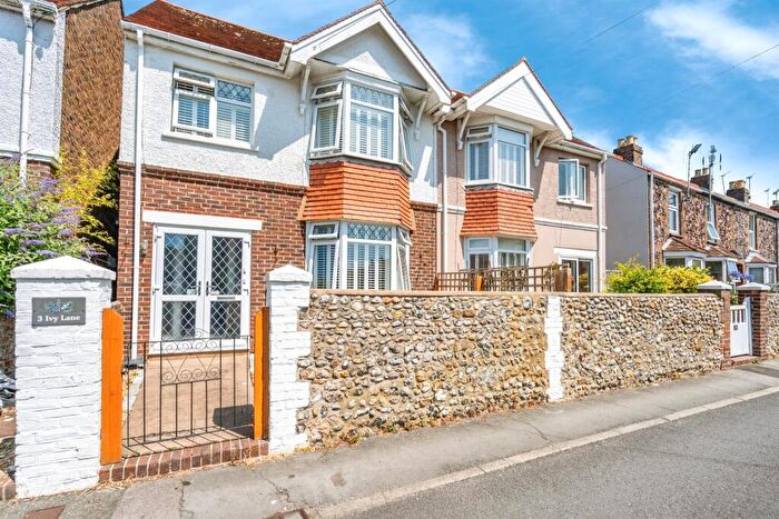 3 Bedroom Semi-Detached House For Sale In Ivy Lane, Bognor Regis, PO22