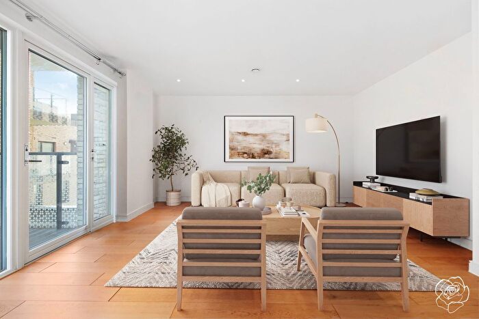 3 Bedroom Flat For Sale In Sentinel Building, Liberty Bridge Road, Stratford, E15