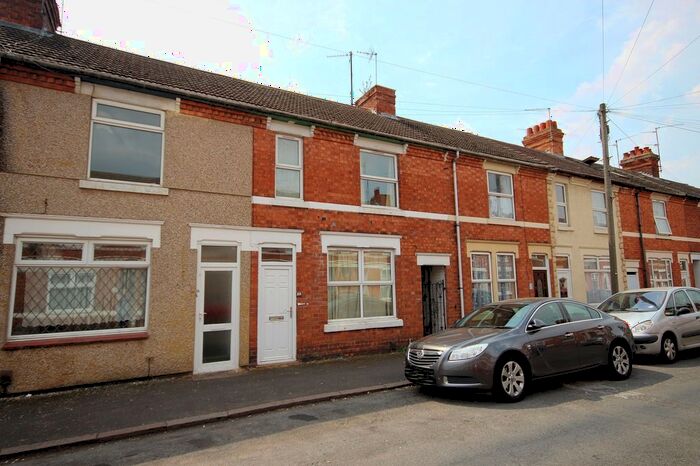 3 Bedroom Terraced House To Rent In Edinburgh Road, Kettering, Northamptonshire., NN16
