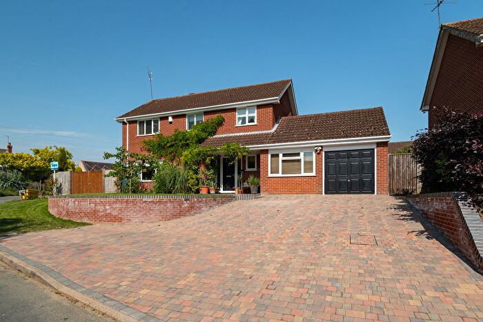 4 Bedroom Detached House For Sale In Danesbower Lane, Norwich, NR13