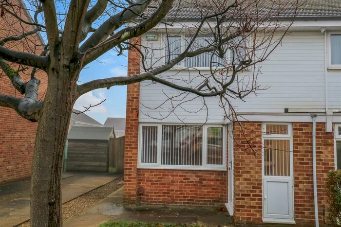 2 Bedroom Semi-Detached House To Rent In Forfar Close, Darlington, DL1