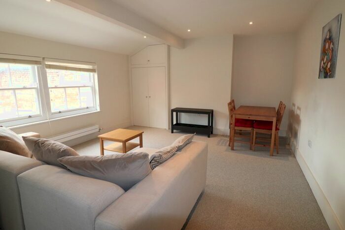 2 Bedroom Flat To Rent In Osborne House, Vittoria Street, Birmingham, B1