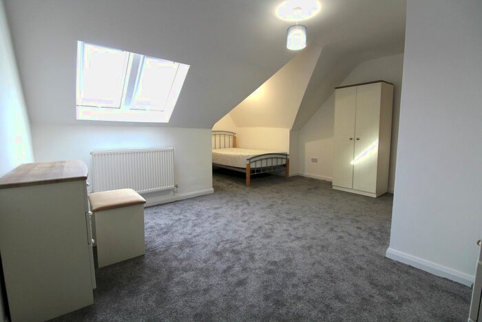 4 Bedroom Maisonette To Rent In Lincoln Road, Flat B, Peterborough PE1