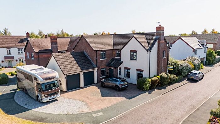 4 Bedroom Detached House For Sale In Norlands Park, Widnes, WA8